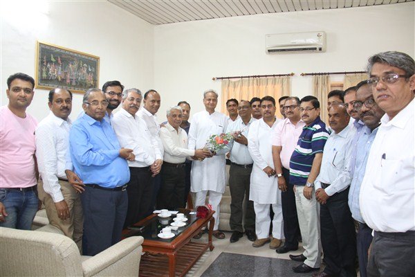 MIA Meeting with Shri Ashok Ji Gehlot, Ex-Chief Minister, Rajasthan on problem faced by the industries in the State